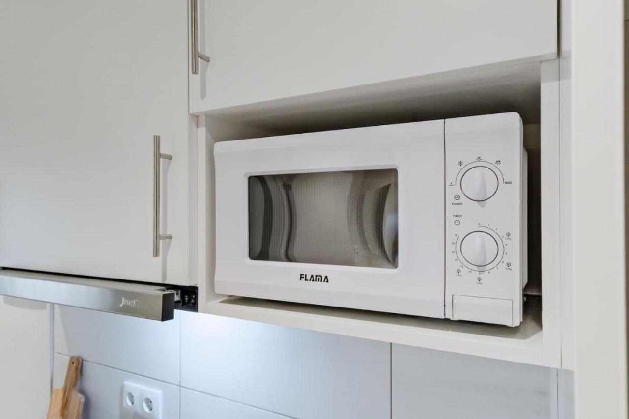 Apartment Lovely Fully Equipped Near Subway N10 Lisbon
