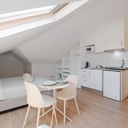 Lovely Studio Fully Equipped Near Subway N10 Lisbon Exterior photo